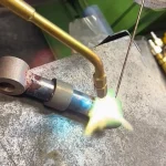 異種金属（鉄と砲金）のロウ付け