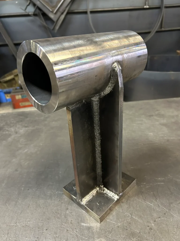 単品で製作したブラケット