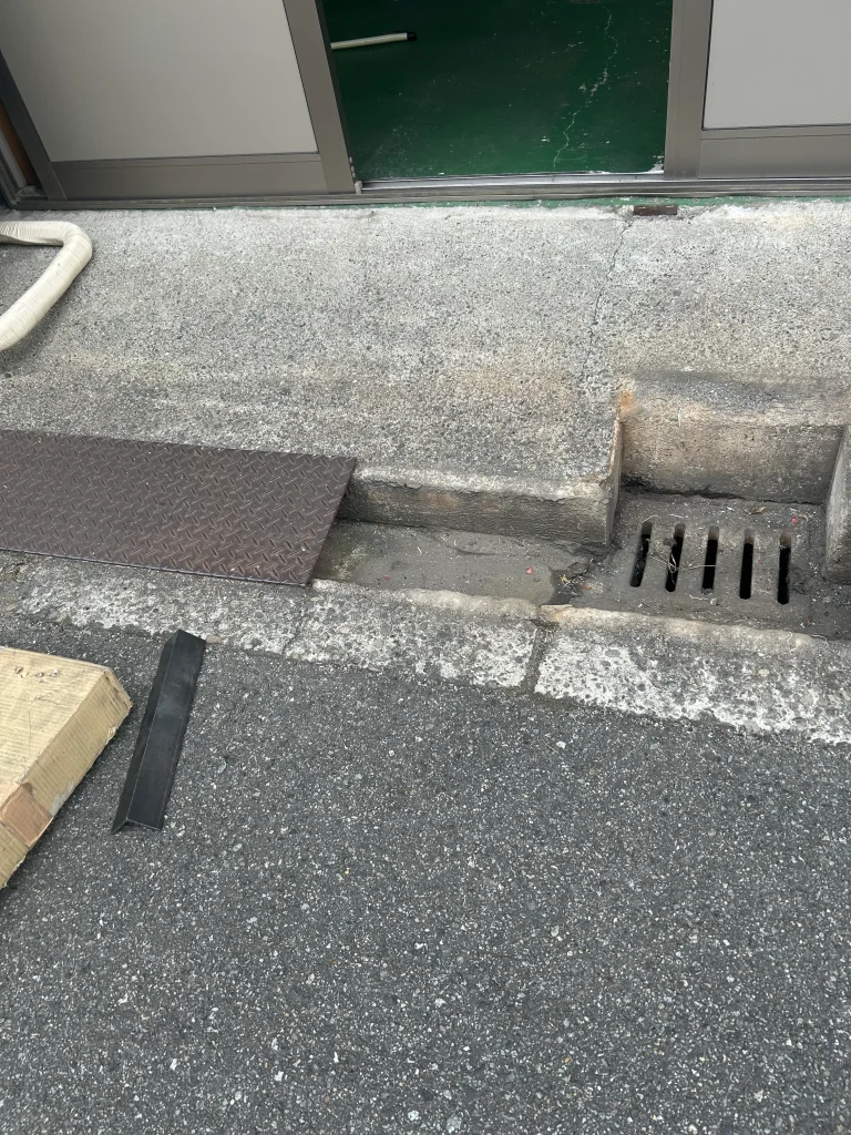 縞板　外した側溝