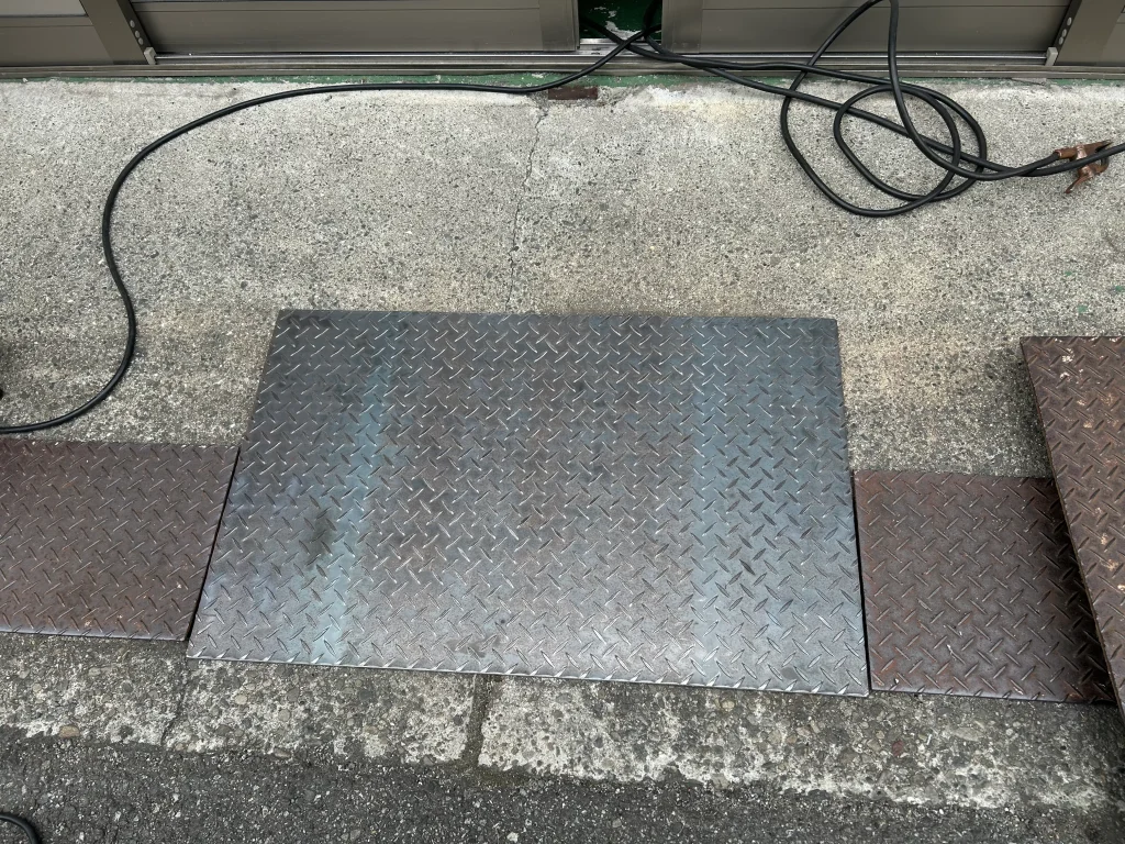 縞鋼板　張替後